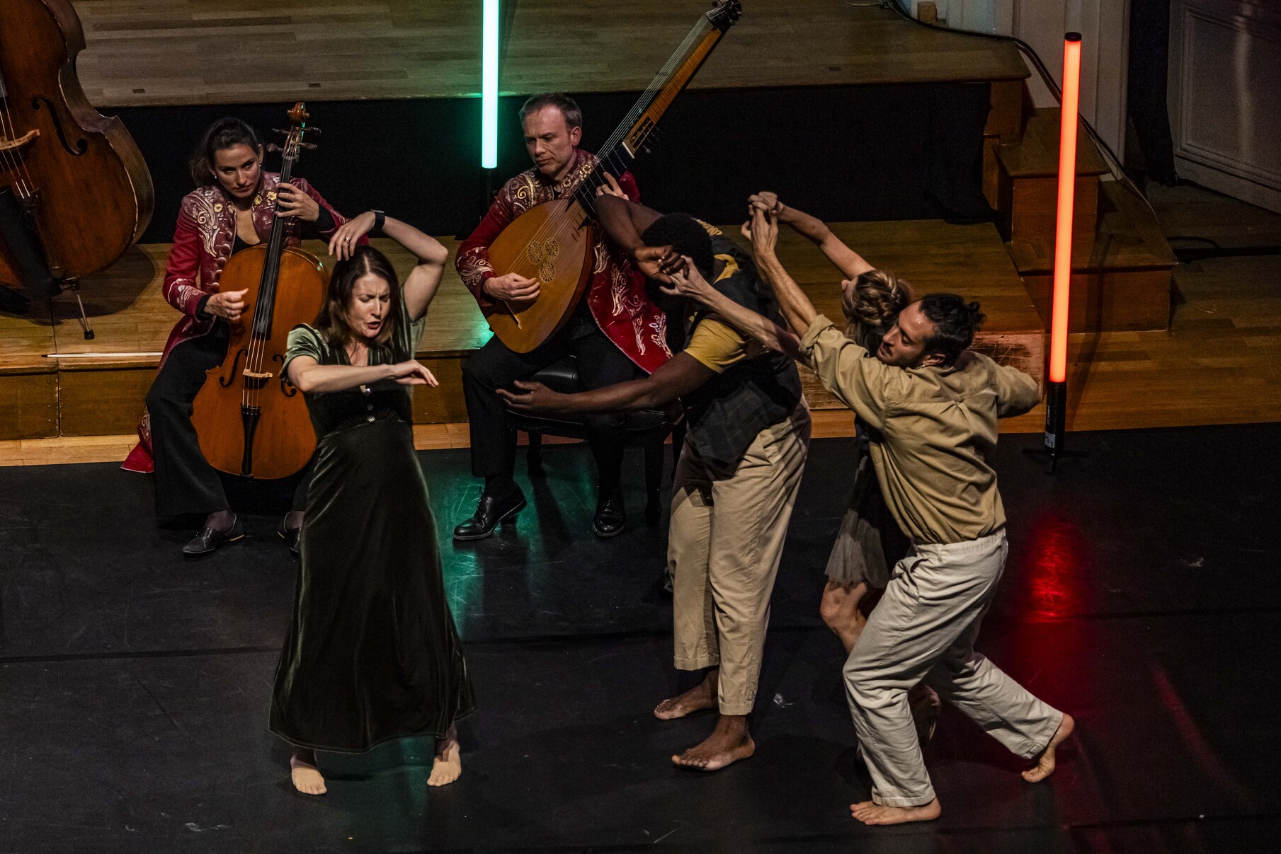 Les chorégraphies percutantes du génie du Hip Hop Mourad Merzouki qui se fusionnent avec la finesse du Concert de l’Hostel Dieu pour former Dolce Follia.